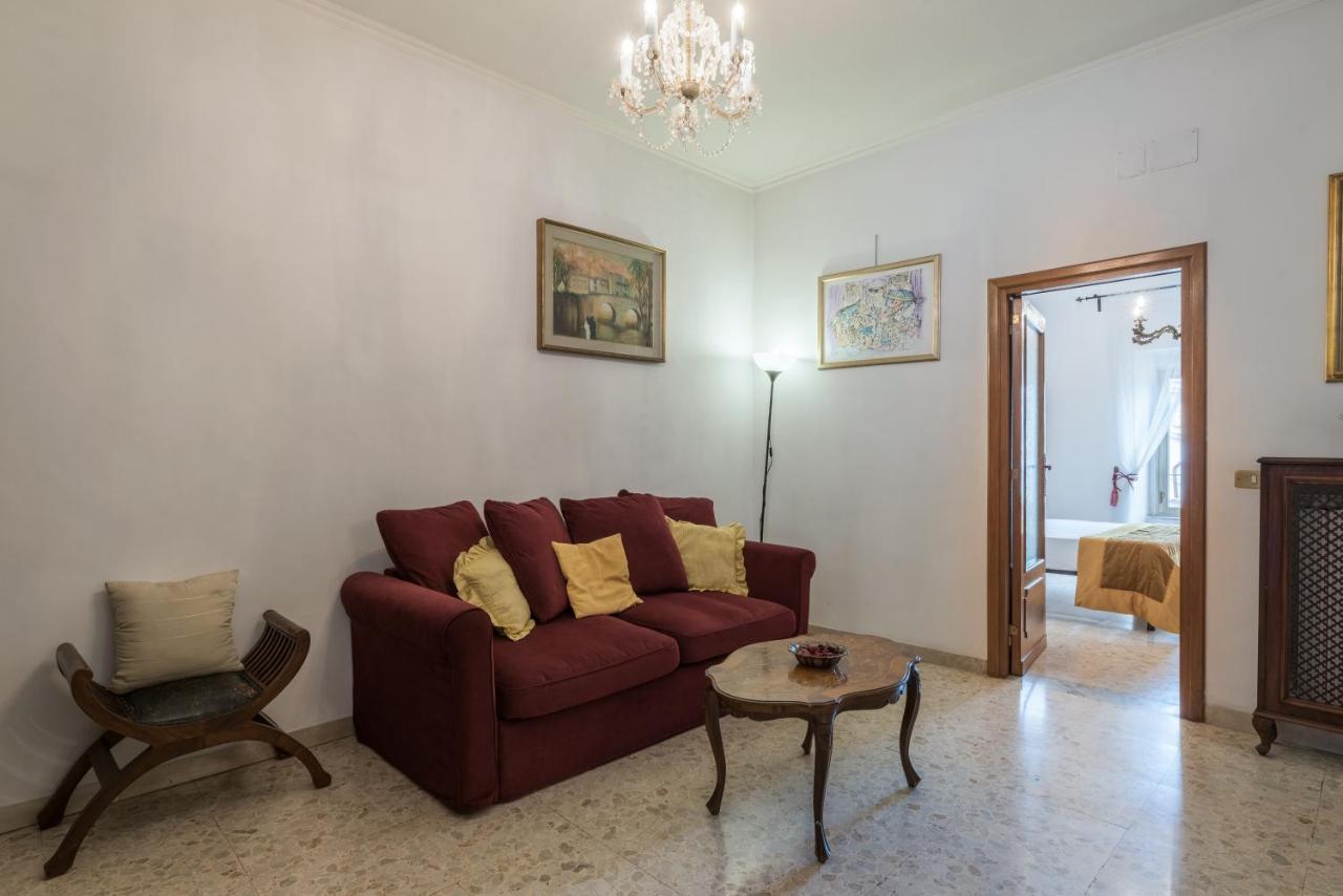 Apartment Warm In Ancient Building In Vatican-p S Pietro Rom